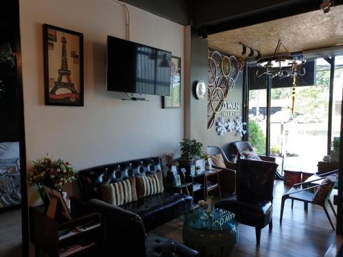 OYO 867 D WAN Trat Boutique Resotel3