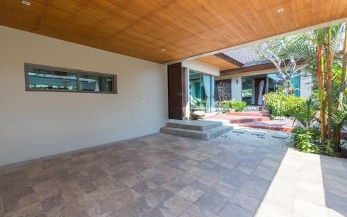 Botanica Luxury Pool Villa4
