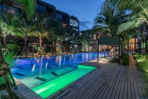 Saturday’s condo3