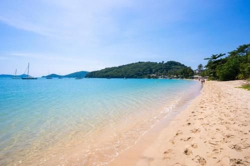 Phuket Beachside3