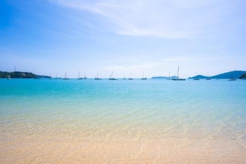 Phuket Beachside4