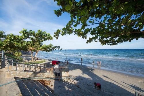 Grand Beach CondoB353