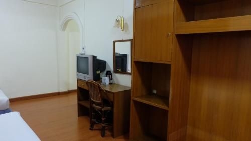 Business Inn4