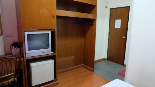 Business Inn2