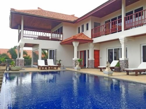 วิลล่า เซเรน่า (Villa Serena)0