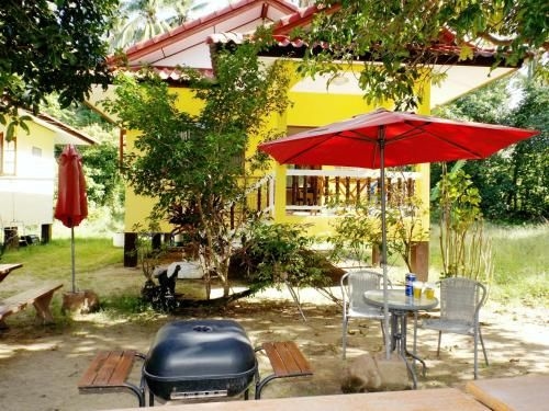 Mango House0