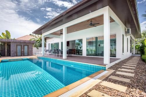 Villa Pat2