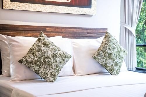 Condo Title B1084