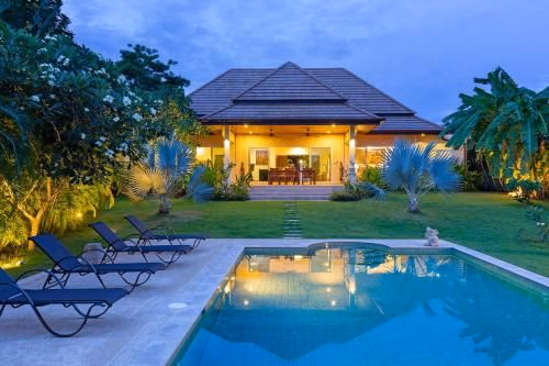 Villa Karudina0