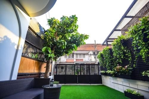 Aroon Home1