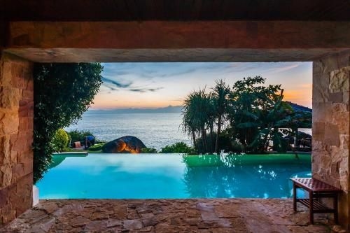 Cape Kata Villa by Lofty0