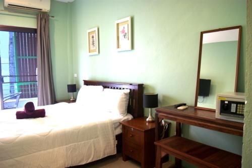 Enrico Hostel Patong1