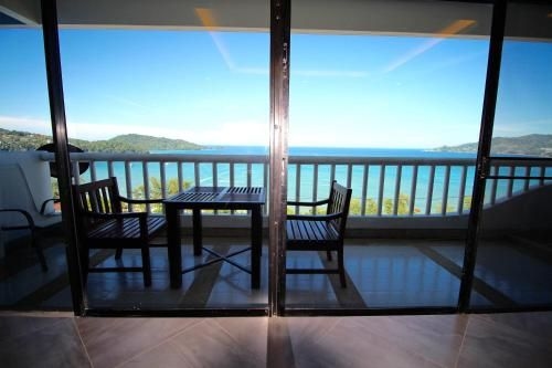 Patong Tower0