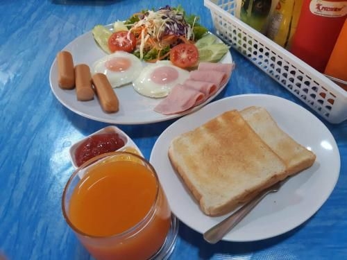 ที่พักริมหาดบ้านลุงมวล (The Uncle beach resort and Seaside residence)1