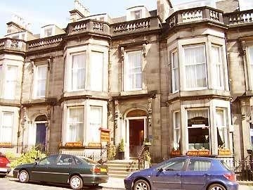 Piries Hotel2