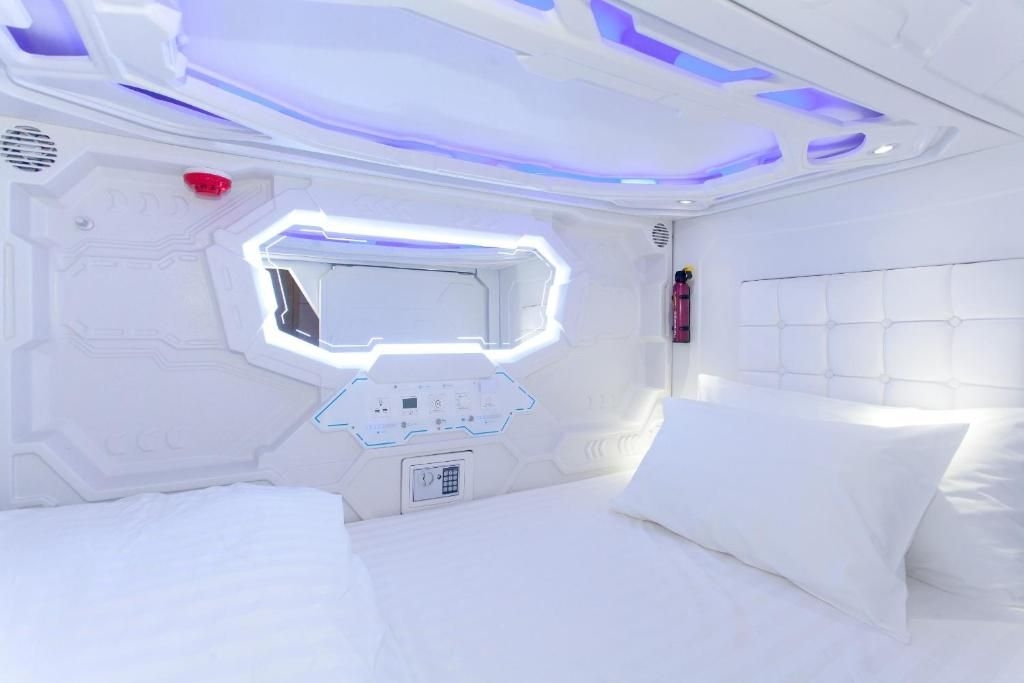 อวกาศ แคปซูล โฮเทล - สนามบินสุวรรณภูมิ (Avagard Capsule Hotel - Suvarnabhumi Airport)1