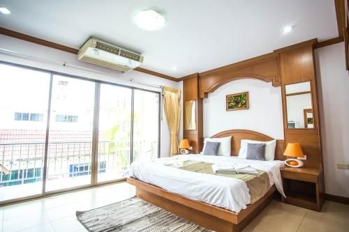 Wanderlust Hotel0