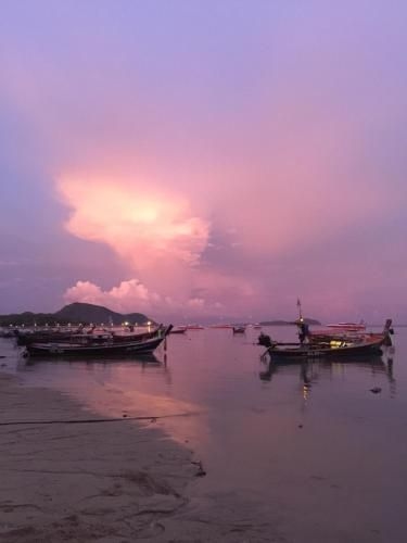 Title - Beachfront2
