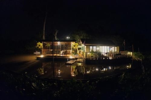 Pae Baan Baan Uthai Thani0
