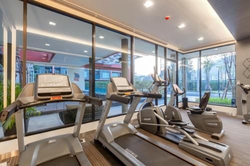 Charming Condo With Prime Location1