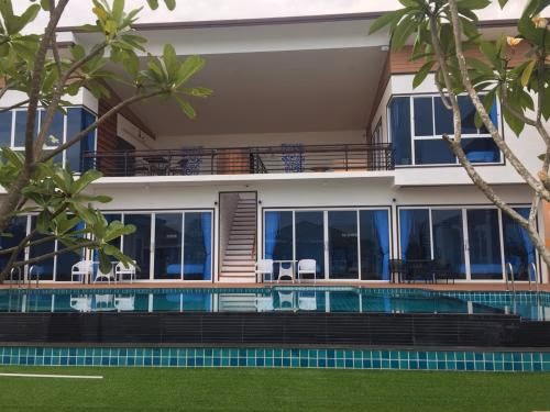 Uthaithani Resort0