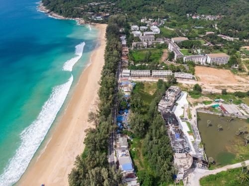 Naithon Beachfront0