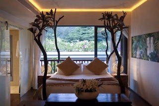Dhevatara Beach Hotel & Spa4