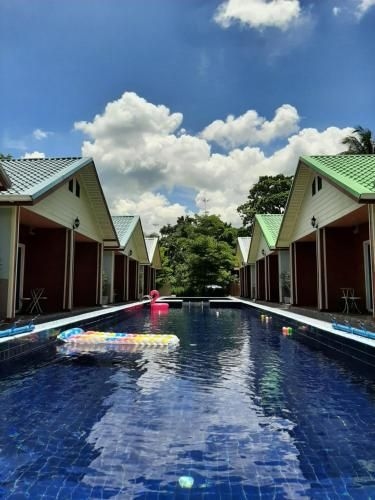 Phenwaree Amphawa Resort0