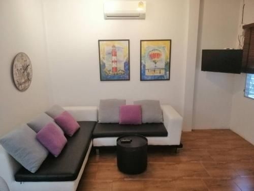 Amp Hotel0