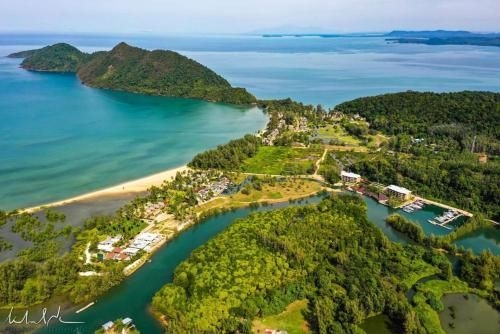 Purobeach Suite Beachfront Hotel Managed1
