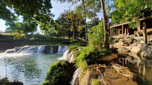 The Waterfall0