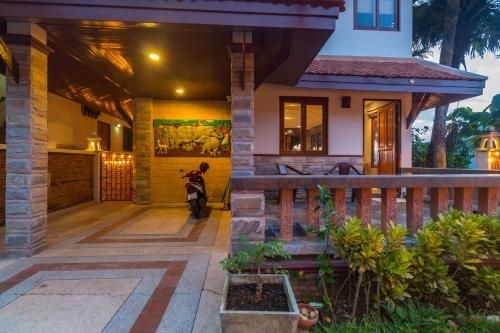 50pee Villa by Lofty1