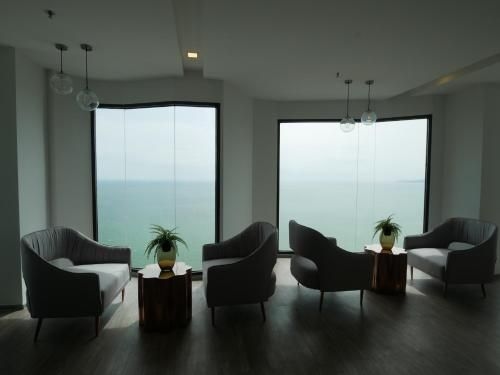 Aeras - The Ultimate Beachfront Experience3