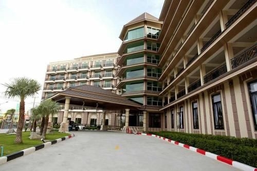 โรงแรมเจแอนด์วาย ลอดจ์ (J&Y Lodge Hotel)1