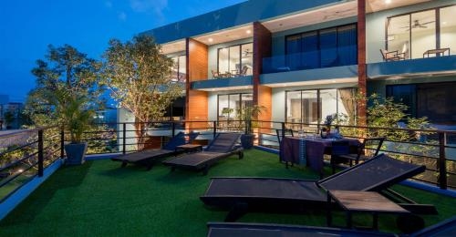 Peace Blue Naiharn Naturist Resort Phuket4