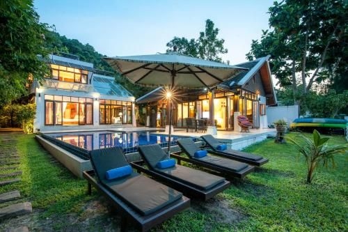 Beach front Villa LILY0