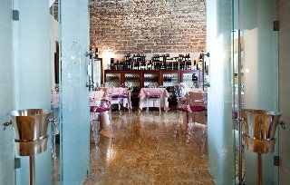 พาลาสโซ่ อาร์เทมิส - วีรีทรีทส์ (Palazzo Artemide - VRetreats)4