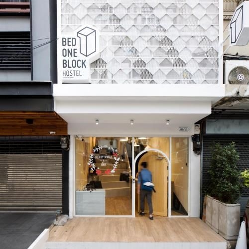 Bed One Block Hostel2