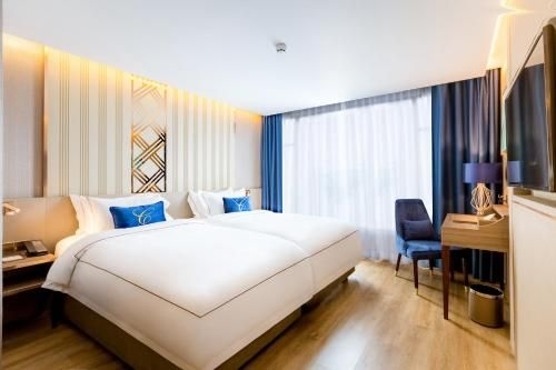 GLOW Sukhumvit 54