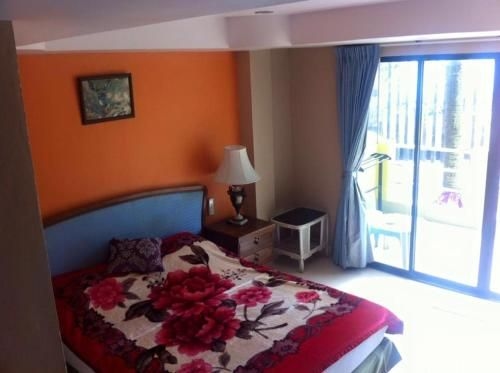 SKY BEACH INN0