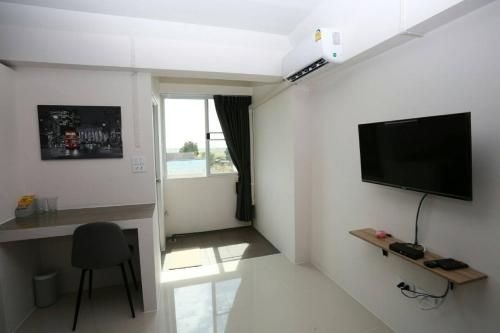 P HOUSE2