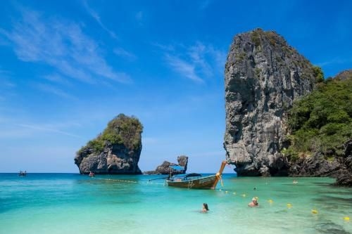 Phi Phi CoCo Beach Resort4