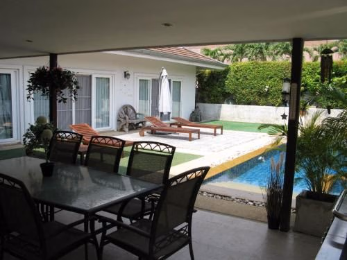 3-Bed pool Villa0