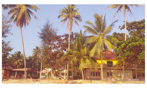 ตะวันรีสอร์ต (Tawan Resort)0