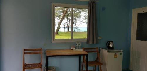 Maikhao Beach Bungalows4