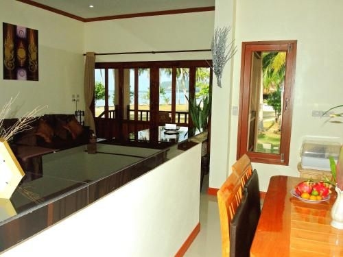 Sunset Beach House2