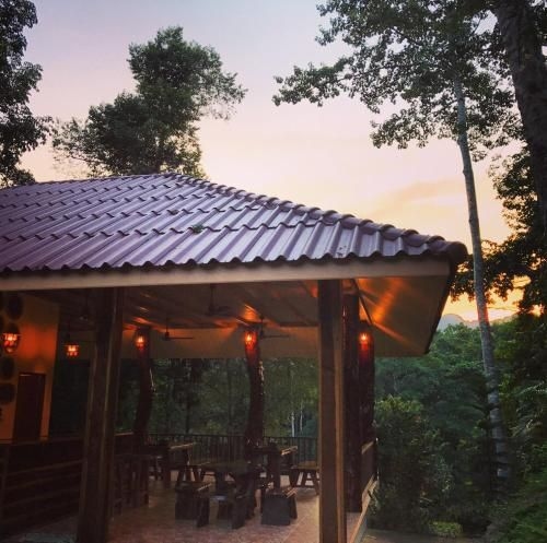 เขาสก ริเวอร์โฮม รีสอร์ต (Khao Sok River Home Resort)0