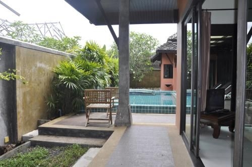 Thalang Pool Villa1
