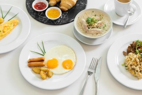 ณ ทรีธารา ริเวอร์ไซด์ รีสอร์ต อัมพวา ดำเนินสะดวก (Na Tree Tara Riverside Resort Amphawa Damnoensaduak)4