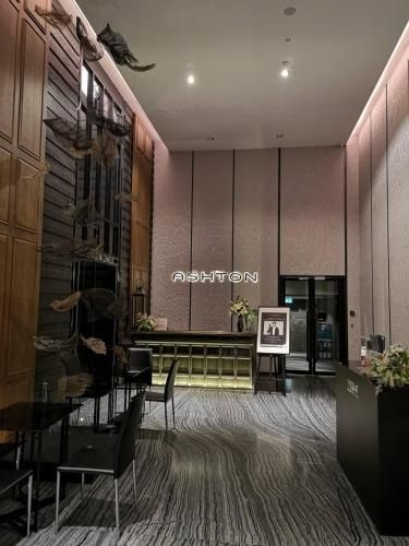 Ashton asoke2